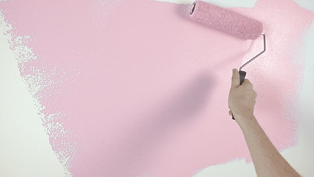 Pomaluj ściany na kolor Czysty Róż z Dulux EasyCare.