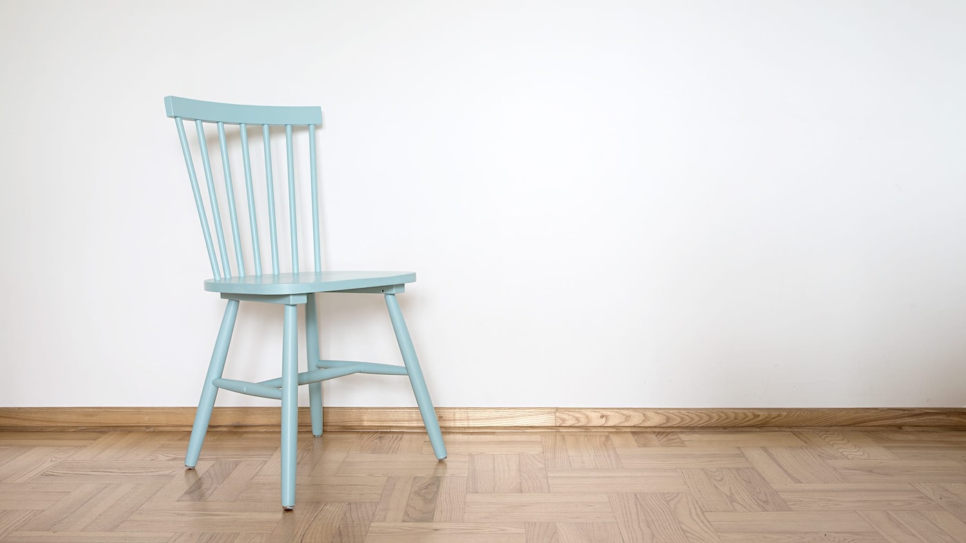Dulux Rapidry - renowacja starego krzesła