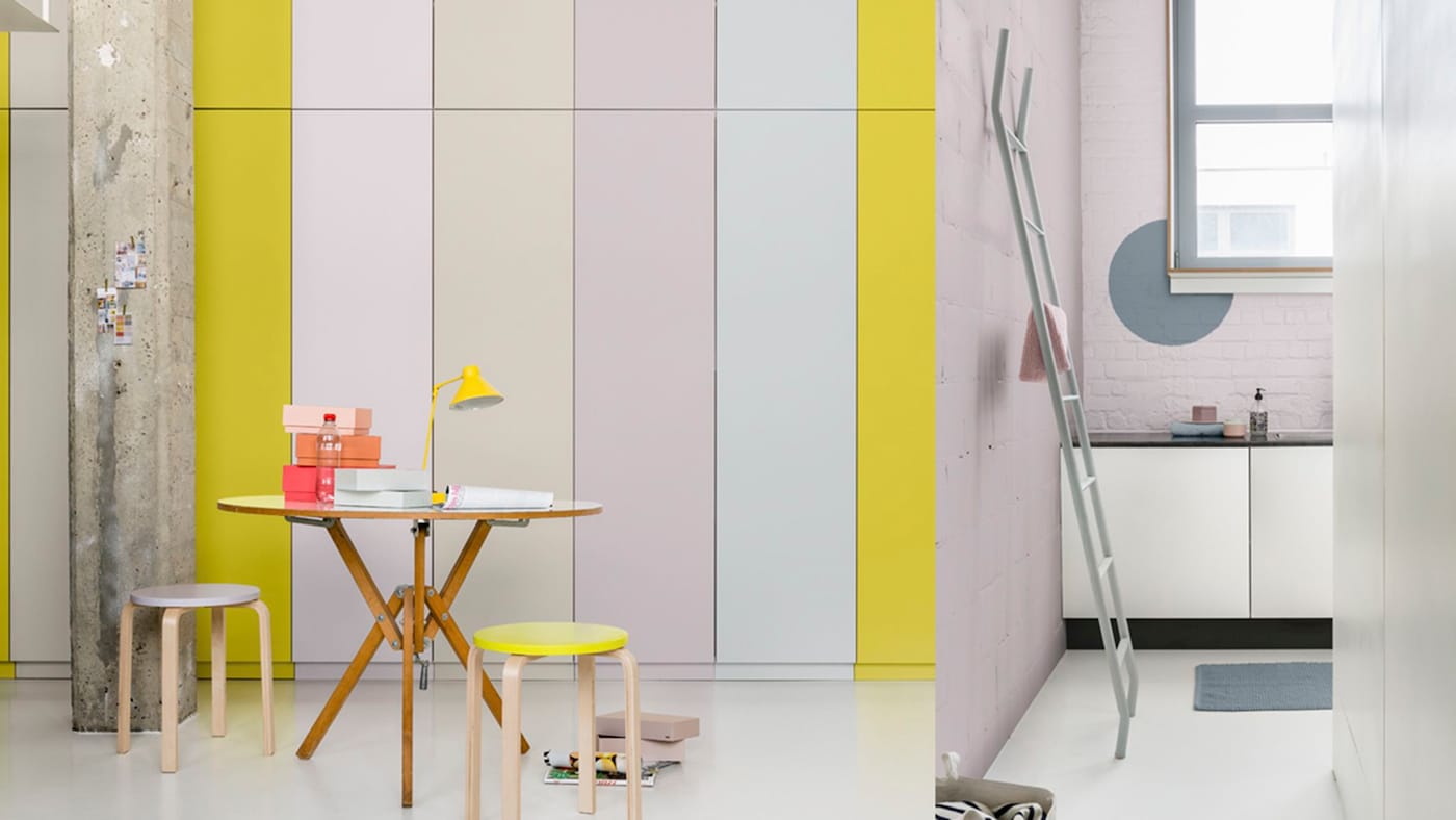 Dzieląc mieszkanie z innymi, możesz jednocześnie być członkiem grupy i zachować swoją indywidualność np. poprzez aranżację swojej przestrzeni.