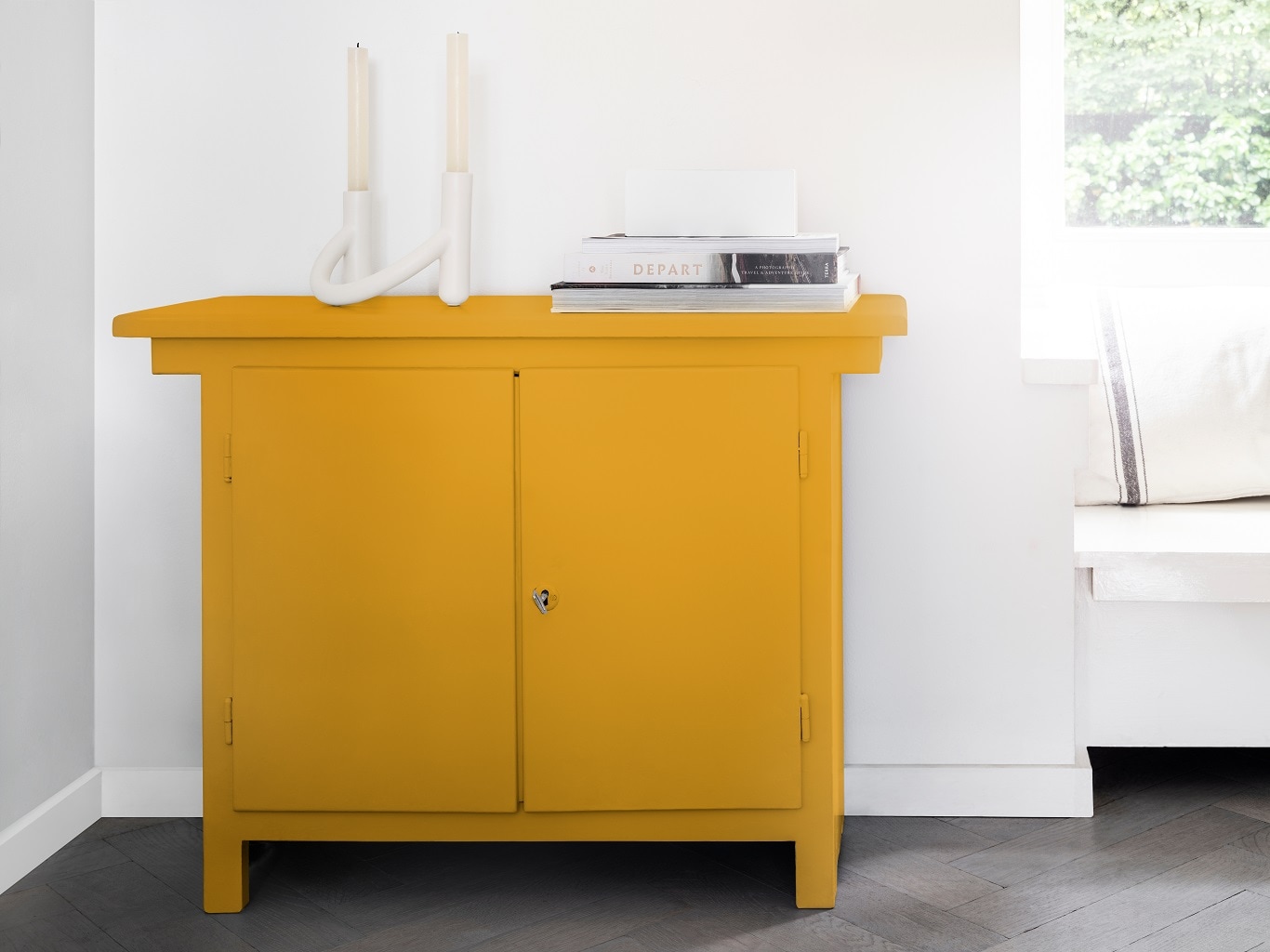 Jaką farbę do mebli wybrać?