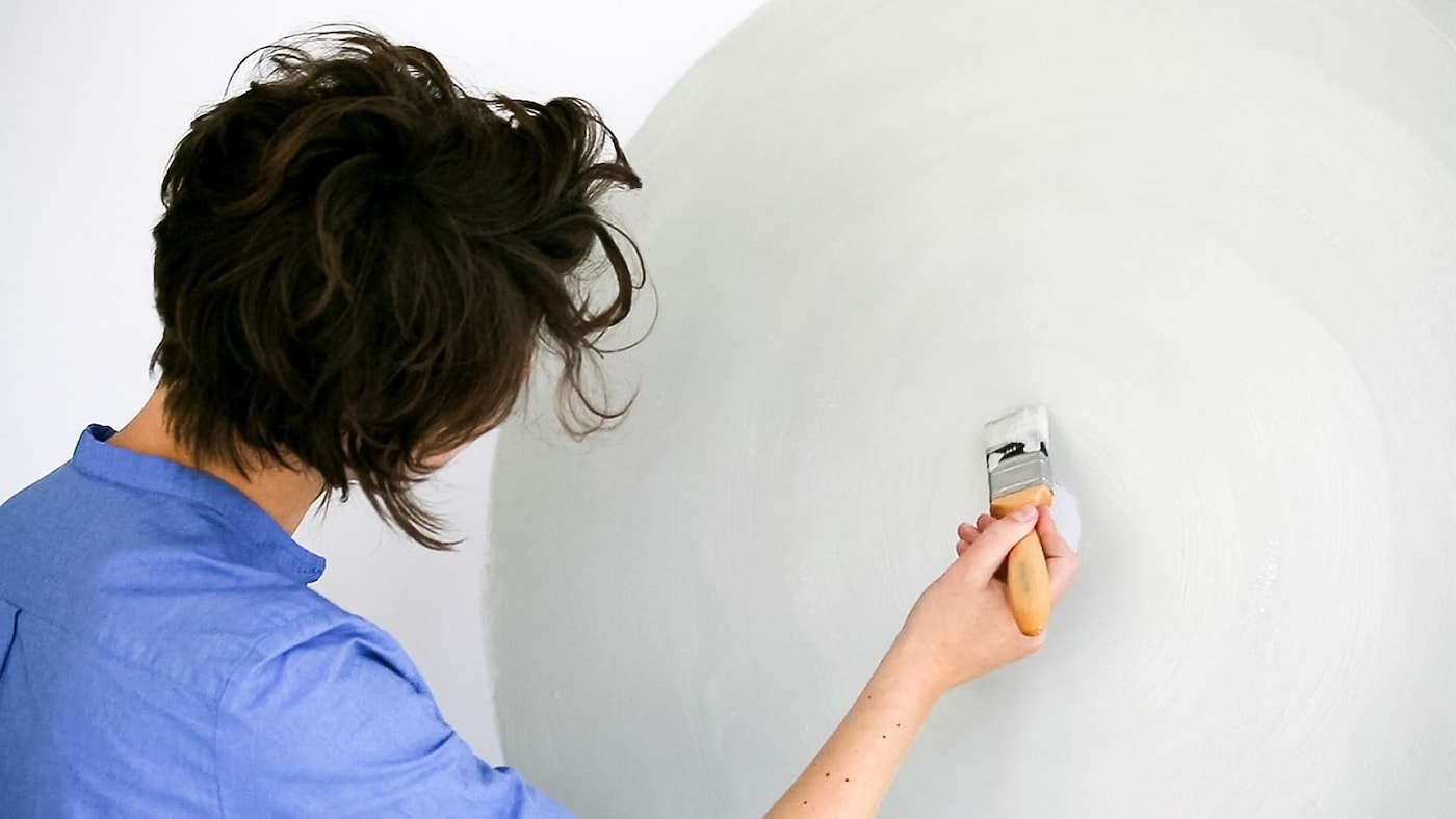 Wypełnianie konturu wzoru koła na ścianie