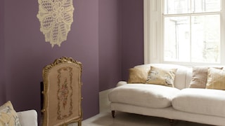 Jak stworzyć efektowne ściany w salonie?