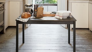 Malowanie drewnianego stołu krok po kroku