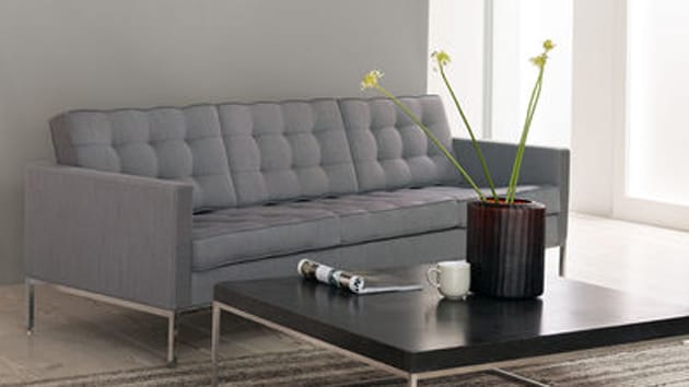 Styl zakłada maksymalną funkcjonalność przestrzeni i elementów wyposażenia