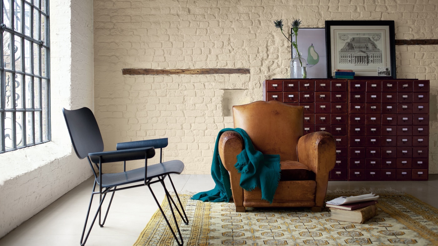 Neutralne kolory podkreślą pozostałe elementy wyposażenia. Aby uzyskać taki efekt, wystarczy przemalować
ściany! (Grecka chałwa)