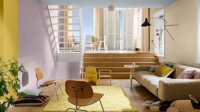 Przytulny salon w kolorach Dulux Ambiance Ceramic z palety TRENDY IDEAS