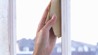 How to prep window frames before painting