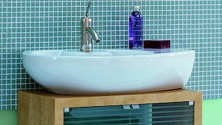 Learn how to paint bathroom tiles