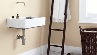 Paint your bathroom in 10 easy steps