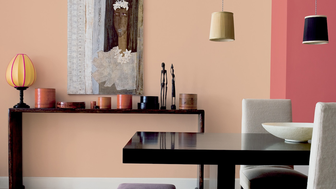 Getting ready to decorate? Before you start, read our top ten ways to choose a colour palette.