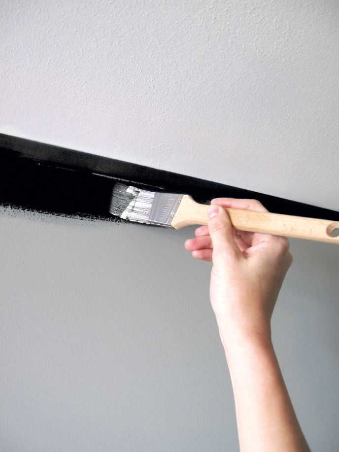 How To Use a Black Feature Wall for a Christmas Fireplace Dulux