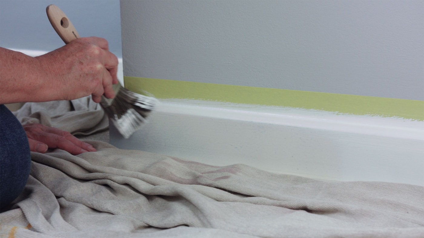 The best way to apply waterbased paint Dulux