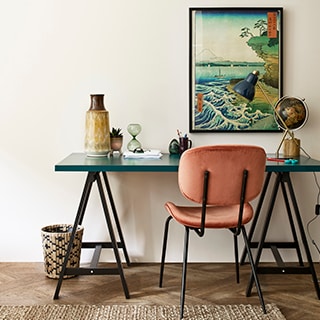 Micro Makeovers | Feature Wall Arch | Painting a Desk 