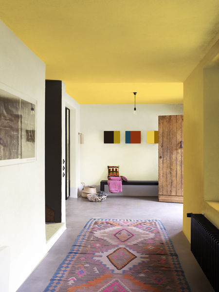 How To Paint a Ceiling