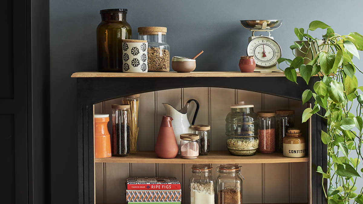 Micro Makeover: Small projects to use up leftover paint