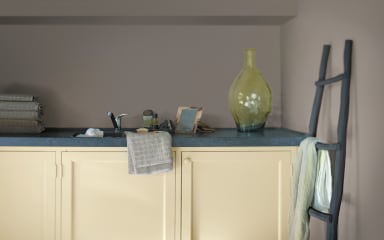 Kitchen with different shades of grey