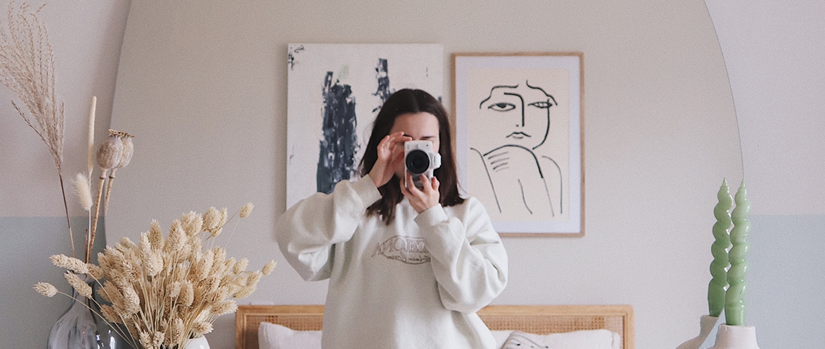 Split wall effect with Simply Refresh Egyptian Cotton and Tranquil Dawn