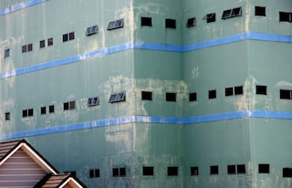 Bỏ qua sơn lót, tưởng tiết kiệm lại hóa tốn kém