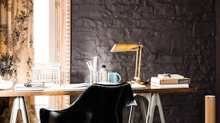 Bring decor glamour to your home office