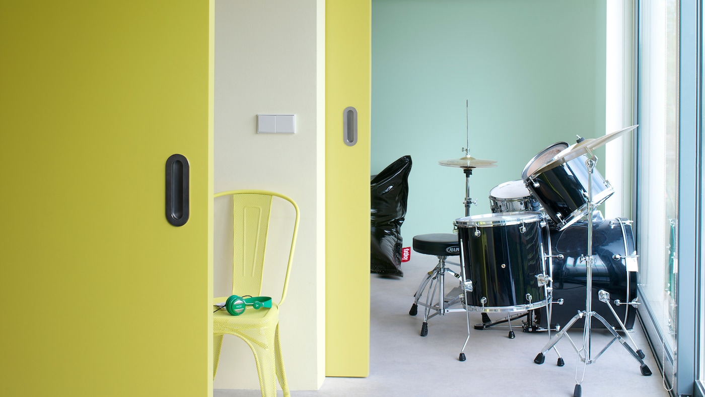 Cheer up a bedroom with ice-cream (sorbet) shades + colours and products


