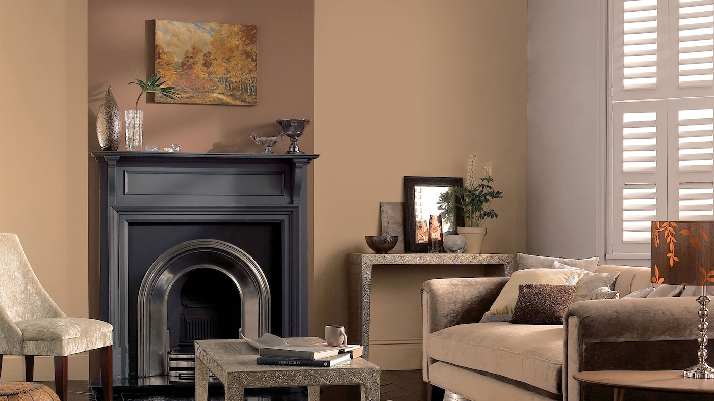 Painting a room with architectural features? Mantels, windows, arched doorways and moldings all present a wonderful opportunity to add interest to your space using colour.