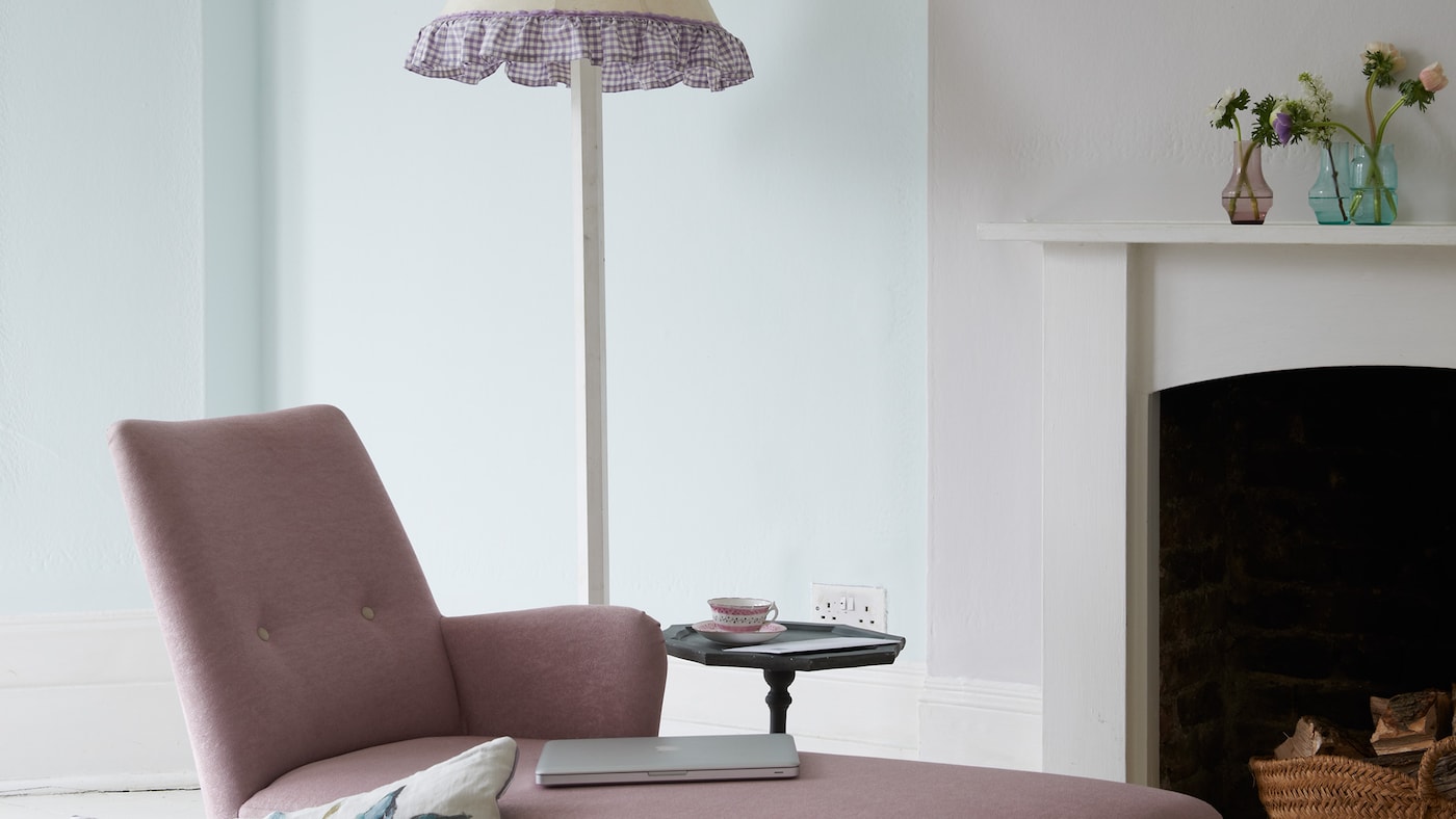 A room decorated in pastels doesn’t have to look childlike. Here’s how to create a pastel-hued space that exudes sophistication.