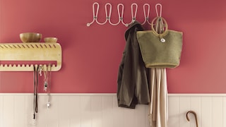 Try dark pink for a warm welcome