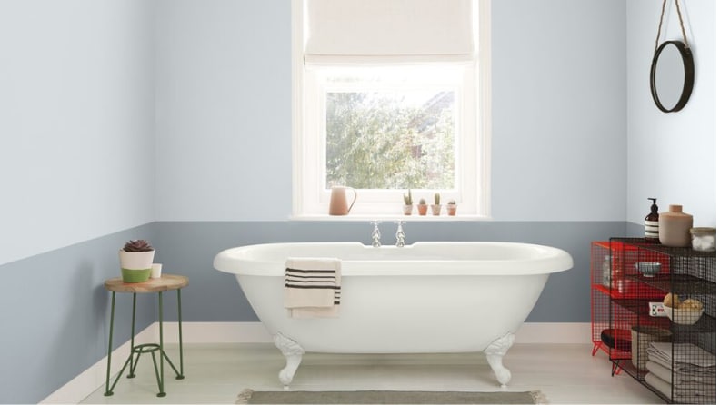 Neutral split effect in bathroom