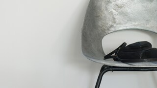 Add sparkle to pure white with metallics