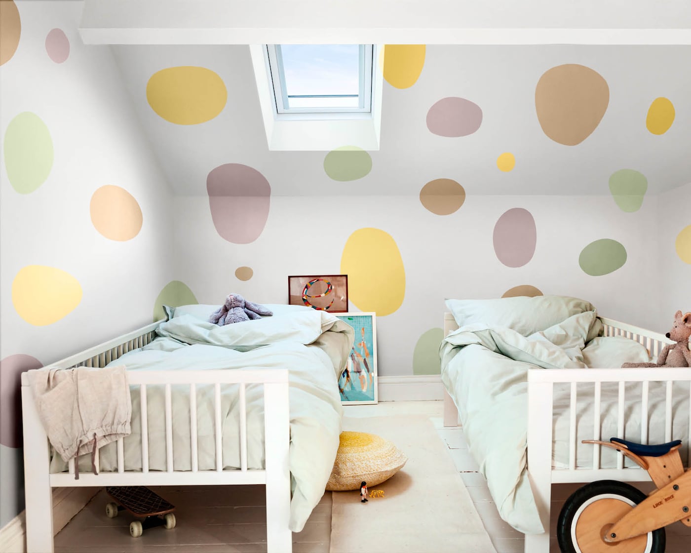 Colourful spots in children’s bedroom