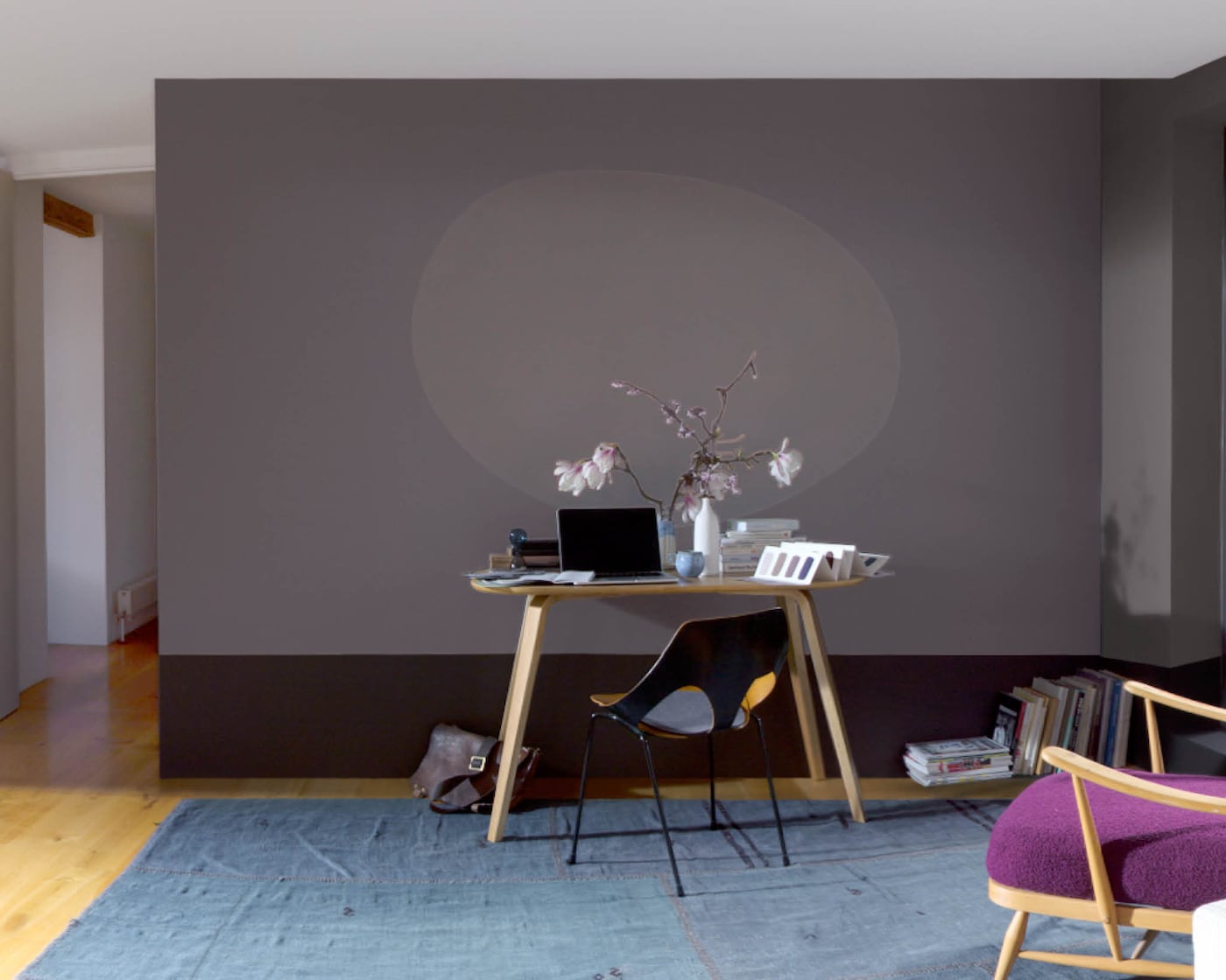 A feature wall in an instant with an eye-catching oval design