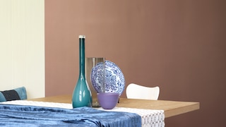 Idee deco salle a manger, mur marron - Dulux Valentine