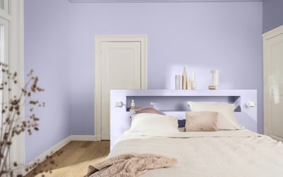 CHAMBRE MUR LARME VIOLETTE