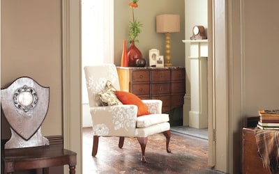 SALON MUR GRAINE DE SABLE 