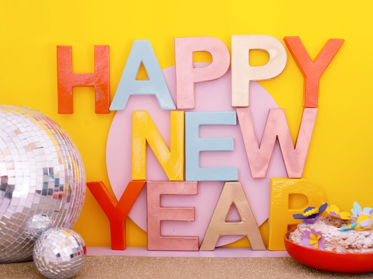 Réalisez en quelques étapes une décoration aux couleurs de votre choix avec des restes de peinture aérosols Color Touch ! 