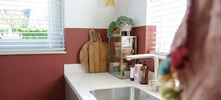 Warme kleur boven het aanrecht met Flexa Easycare