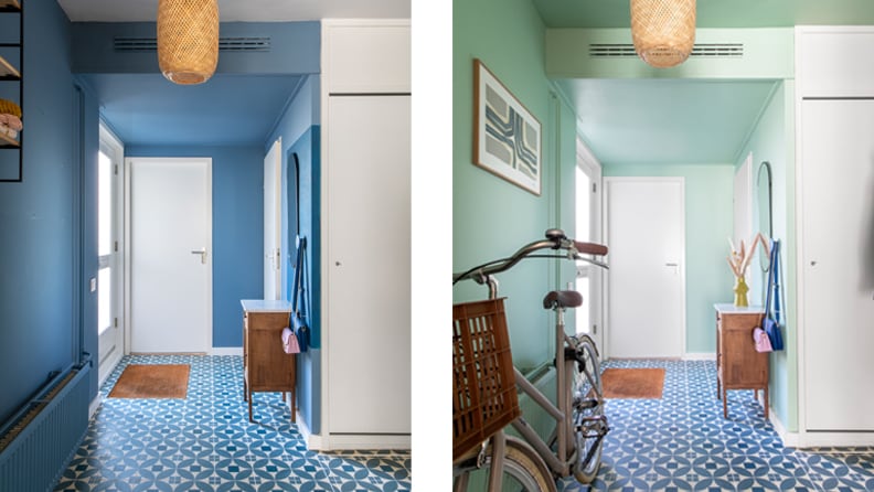 De gang geschilderd in blauw en mintgroen
