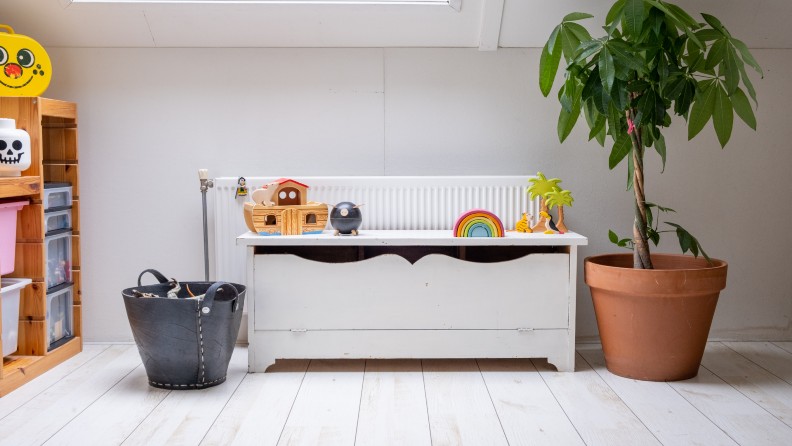 Witte speelgoedkast tweedehands