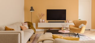  Witte muren worden omgetoverd tot warme mediterrane