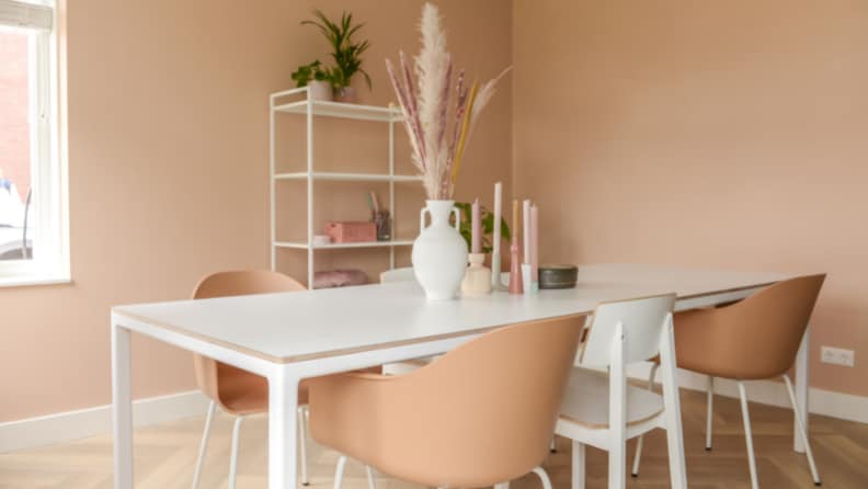 Warme sfeer in de eetkamer met Binti Clay