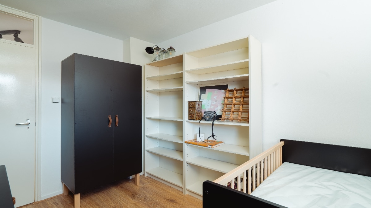 Klaar voor Kleur: van rommelhok naar babykamer