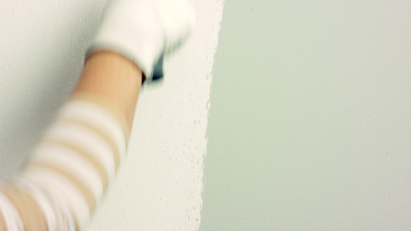 Witte muurverf die in 1x dekt