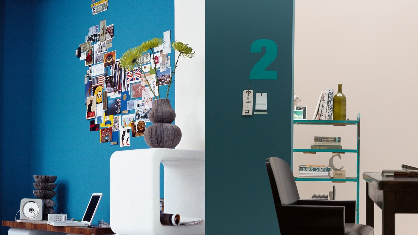 Les couleurs plus froides font reculer les murs, donnant à la pièce l'illusion de paraître plus spacieuse et aérée. Optez pour des nuances pâles de gris et de bleu pour un effet lumineux maximum. 