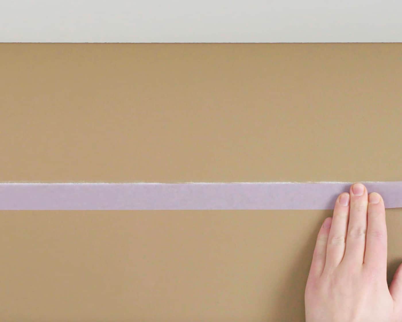 peindre une bordure sous plafond - étape 3 - bande de masquage
