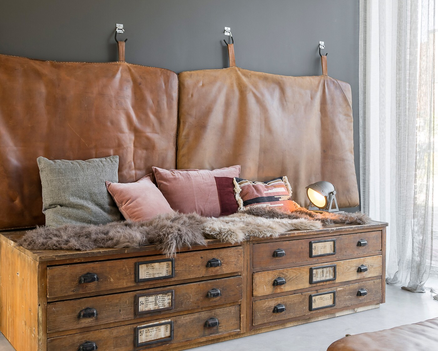 vtwonen-episode1-fauteuil