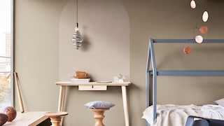 Een boog schilderen met de Levis Kleur van het Jaar 2021