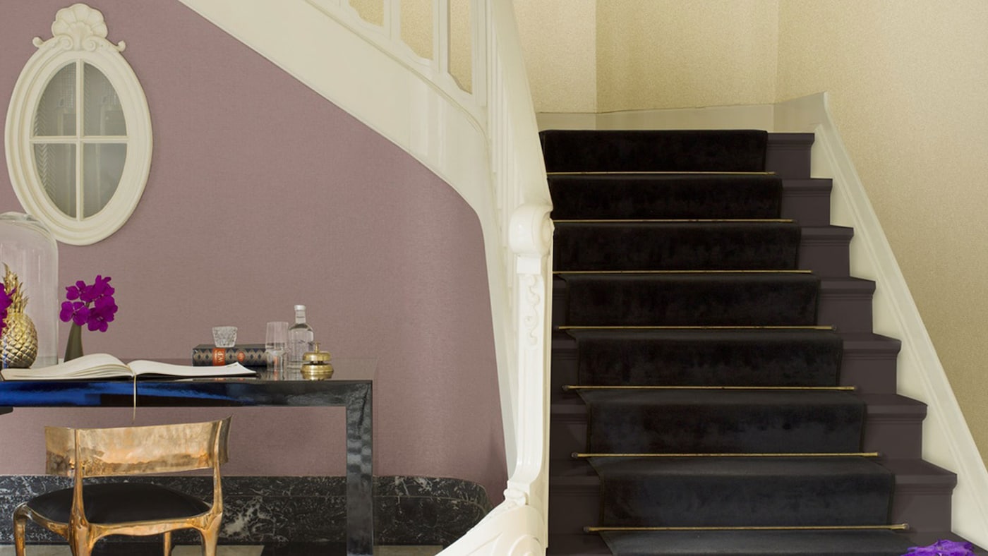 Ambiance klassieke luxe hal traditionele trap Sepia, Choclolade, Gold, Eieraschaal