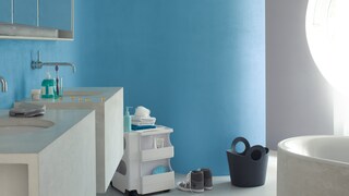 Temper koel blauw met zachte neutrale kleuren