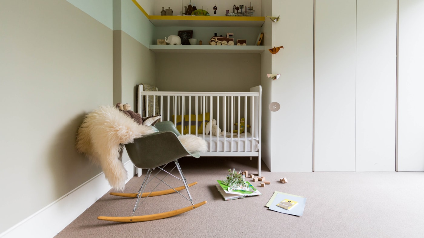 When choosing a gender neutral color theme, keep it simple: the idea is to create a beautiful, neutral starting point that can be accentuated with soft furniture and other accessories when the baby is born. 