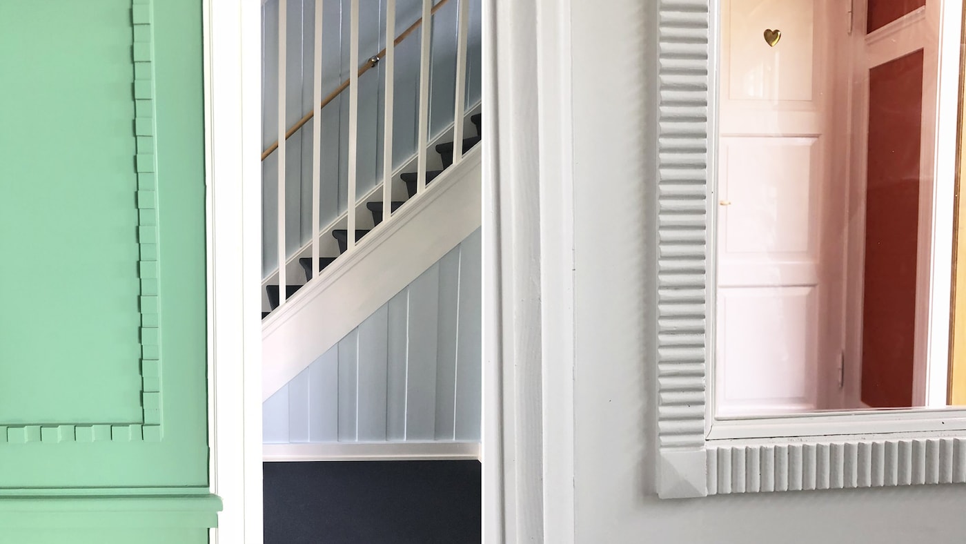 Vakre dekorlister i sommerhuset hos Finn Schjøll